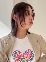 ハニーシブヤ(HONEY shibuya) ウルフレイヤー　シャギー　くびれカット　チャコールグレー