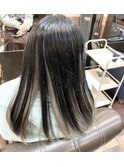 ホワイトベージュインナーカラー