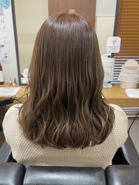ヘアサロン エマ(HAIR SALON emma) 毛先が重めのカット/でも重く見えないオリーブベージュ
