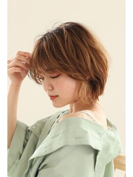 エクリボンヌ(equri bonne) ふんわりショート
