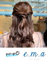 エマヘアデザイン(e.m.a Hair design) ハーフアップ