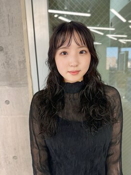 エヴァン(HEVIN) ロングレイヤー☆コールドパーマ☆