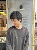 グランジな質感！無造作ランダムパーマショート