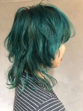 ジーナ(XENA) ダークエメラルド、マッシュウルフ