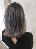 バレイヤージュ大人可愛いくすみカラーアッシュグレーベージュ