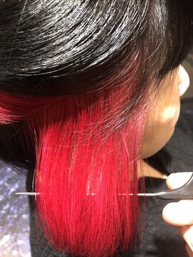 アンディヴァイド(UNDIVIDE) ボブスタイル&インナーカラー（煉獄）