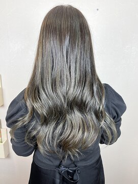 テュセ ヘアー 京都(Tu sais hair kyoto) ハイライト/ブルー/グレージュ/暗い目カラー/アッシュカラー