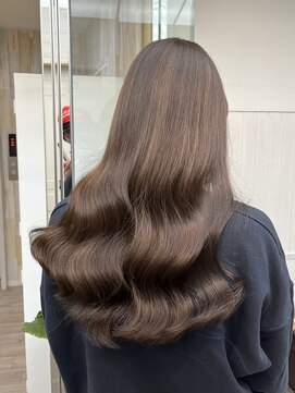 ピープスアンドスー 表参道 渋谷(Peeps&Suu.) 透明感カラー　艶髪　艶カラー　ヨシンモリ巻き