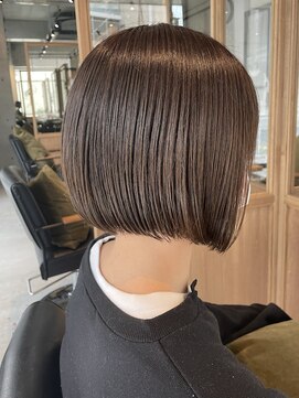 フェリア 池田(FERIA) まとまりパツっとボブ(田岡)