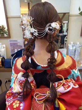 コアフィールフィス(COIFFURE fils) 編み下ろしツイン【堀指名予約はお電話で】
