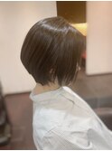 (頭の形をきれいにくびれショートボブ) Hide