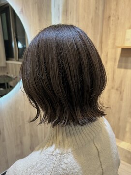 エイル 西梅田(eyl) くすみベージュ×ふんわりボブ 平野