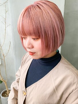 テトヘアー(teto hair) ピンクカラー、ピンクベージュ、ブリーチカラー、ミニボブ