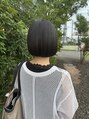 カミケン 清明店(kamiken.)&nbsp;ラインの綺麗なボブ。赤みを抑えた透明感カラーで軽やかな雰囲気