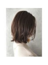 肌なじみが良くイヤな赤みや黄みを綺麗に消してくれる「ラベンダーグレージュ」