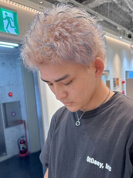 ルースト 渋谷店(ROOST) エンドスパイキーベージュ