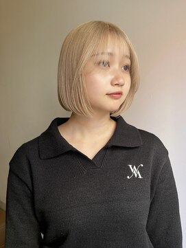 サンク 原宿 表参道(cinq) ホワイトミルクティーベージュハイトーンカラーブロンドブリーチ