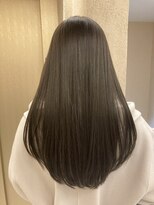 ブリス(VLISS)&nbsp;レイヤーカット 顔周りレイヤー 透明感 20代30代40代UP