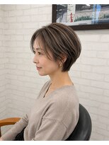 アース 宮崎昭栄店(EARTH) 40代から人気の白髪ぼかしハイライトショートボブ