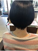 ショートボブブラックヘルシーカットサラツヤ髪トリートメント