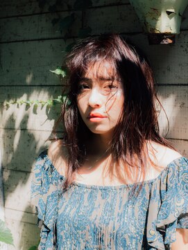 ディバイン ティエドゥール お花茶屋(divine tiedeur) ナチュラルレイヤーセミロング