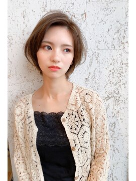 ノノリリ(NONORIRI) 20代30代大人かわいいナチュラルふんわりことり秋色ベージュボブ