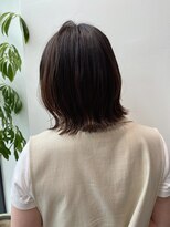 外ハネボブ　切りっぱなしボブ