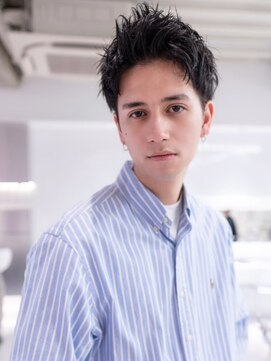 ユウ 渋谷(U) アッシュブラックマッシュパーマ刈り上げツーブロック