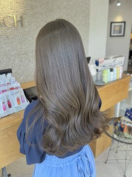 ビーチ(BEACH) くすみミントグレージュ透け感カラーレイヤーカット