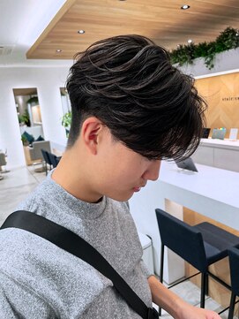 ステアケース 武蔵小杉店(stair:case) ナチュラルフェザーパーマ/フェザーセンターパート