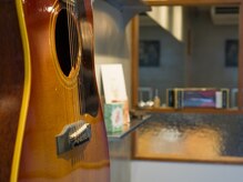 リメイクの一点物の古着や小物も取り揃えています。