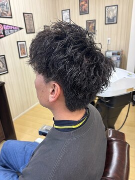 スパイキーパーマ