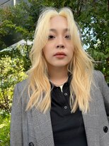 アフィナー 新宿(Afinar)&nbsp;ブリーチハイライト髪質改善ダブルカラーレイヤーカット/新宿駅