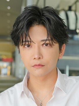 レタッチバイフィフス(RETOUCH by fifth) 原宿センターパートフェザーパーマツーブロックメンズパーマ眉毛