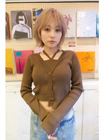 ルーム(Loom.)&nbsp;ケアブリーチ ハイトーンボブ レイヤー ベージュ