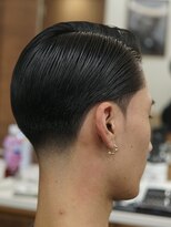 ザ チョップ ショップ ハラジュク(THE CHOP SHOP HARAJUKU)&nbsp;原宿渋谷理容室テーパーフェードカットメンズセンターパート