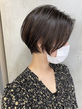 エリマ 調布(elima) 丸みショートボブ 透明感ベージュ イルミナカラークールショート