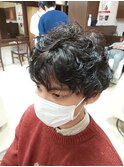 【GROOMER/S 丸山】 ツイストスパイラルパーマ スタイル