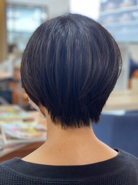 ミオ パーチェ ヘア(mio pace hair) フェミニンショート～ひし形シルエット～