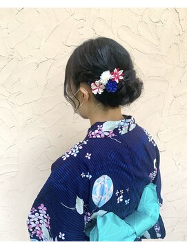 プア(PUA) おとな女子の浴衣のヘアセット