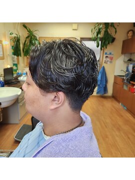 ヘアーサロンもりかわ ニュアンスパーマ(ツーブロックスタイル)