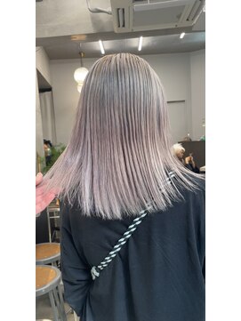 ヴァーディ オモテサンドウ(Vardy omotesando) グレージュ・アッシュシルバー・ホワイトカラー・ベージュカラー