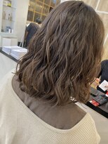 アメリ バイ アピッシュ(Amelie by apish)&nbsp;コテ巻き風パーマ上から少ししっかり目　新デジタルパーマ