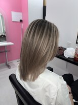 エゴ 池袋(EGO)&nbsp;10代20代30代外国人風バレイヤージュ　ハイライトカラー