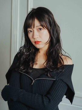 リュープリエ 笹塚(Lieu plie) しっかりコテ巻きロングスタイル/顔まわりレイヤーカット