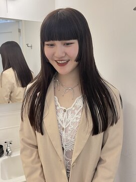 ユー(yew) ロングレイヤー/ワイドバング/顔周りレイヤー/顔周りカット