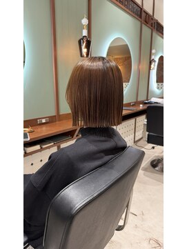 クルニエ(crenier) 切りっぱなしボブ/ミニボブ/外はねボブ