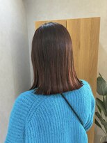 ハイヴィー(Hivi) ぱつっとロブ×ピンクベージュ