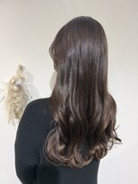 ファム(fam.)&nbsp;グレージュ ゆるふわロング