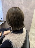 ミニボブ×オリーブグレージュ